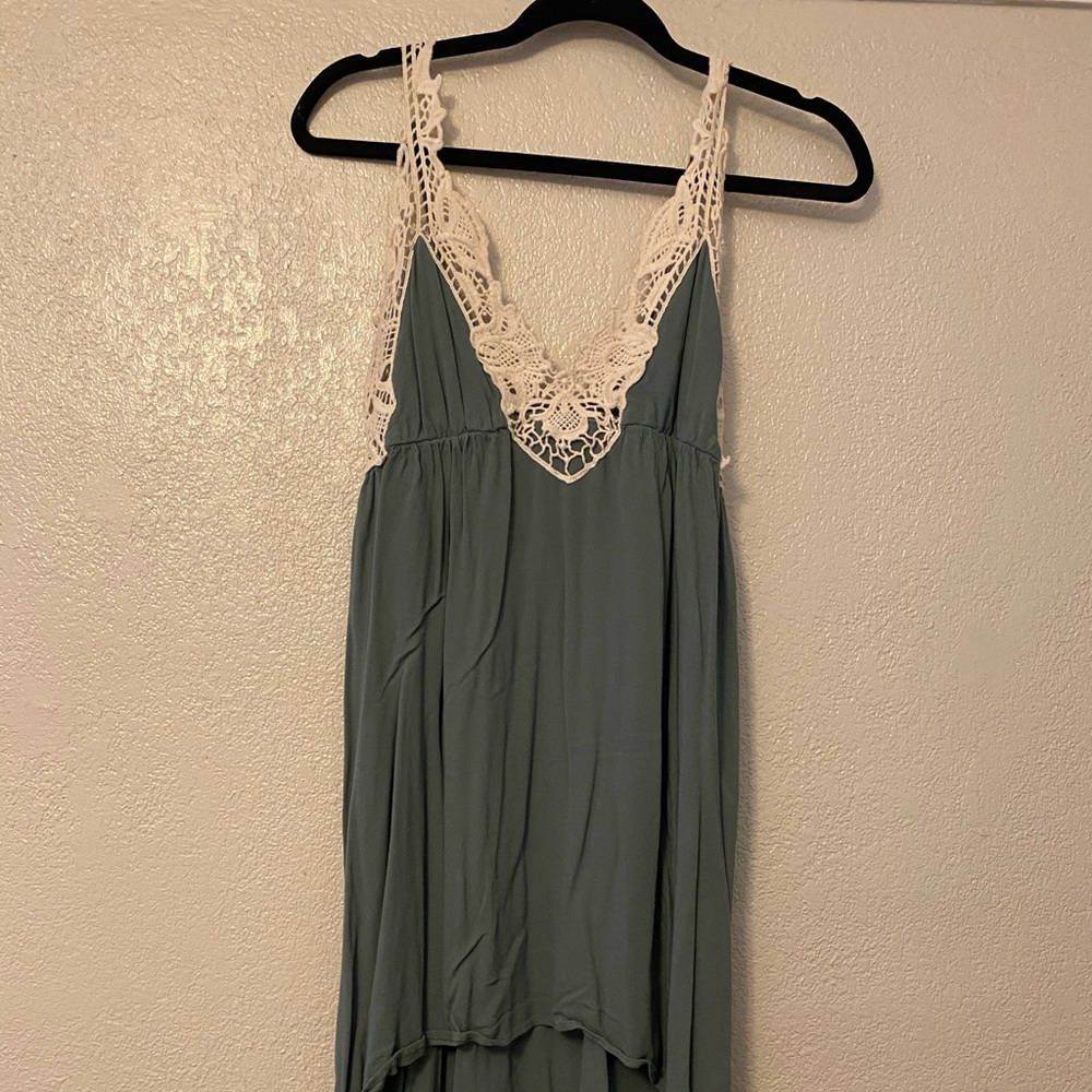 Super cute green dress! 👗